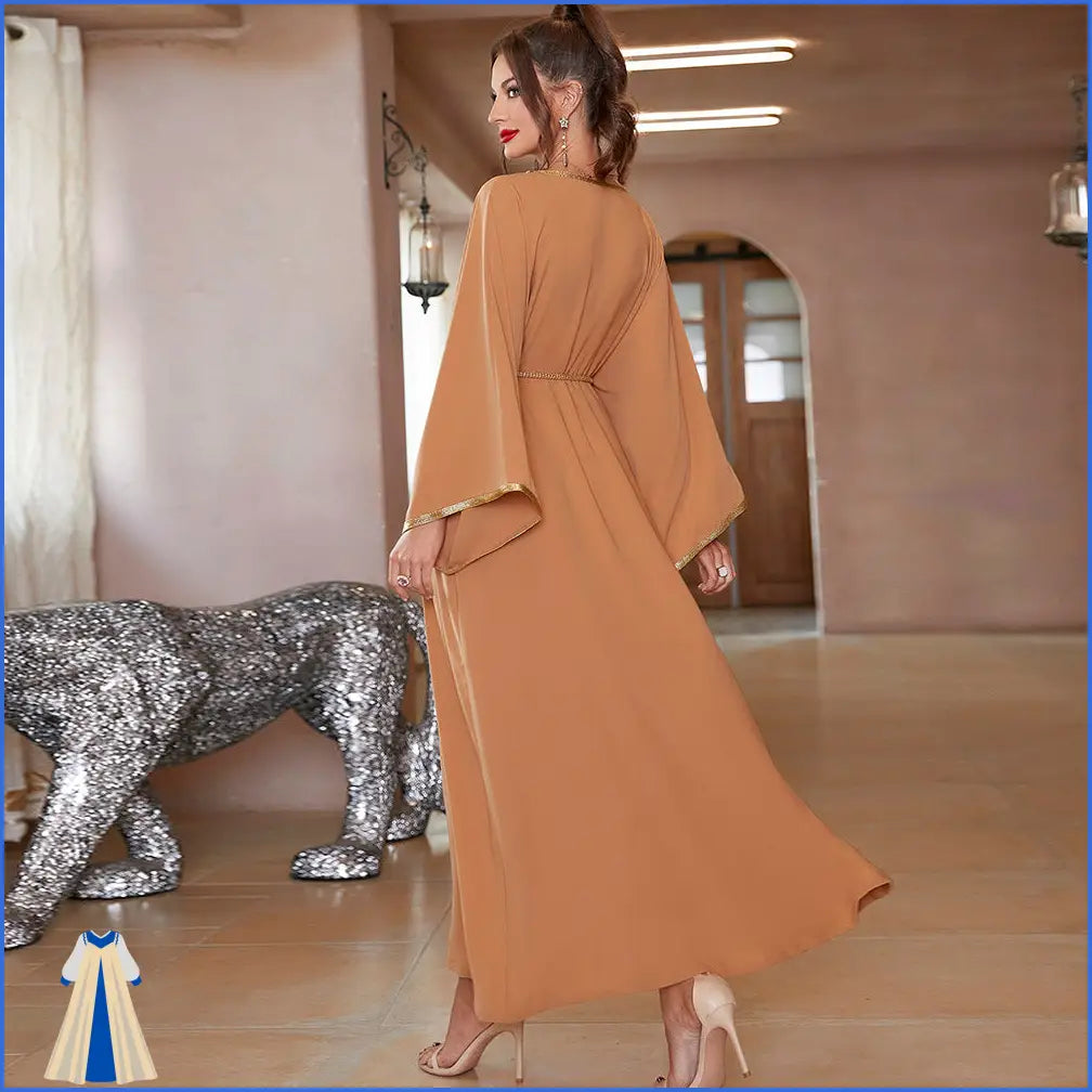 Robe Orientale Pour l'Aid