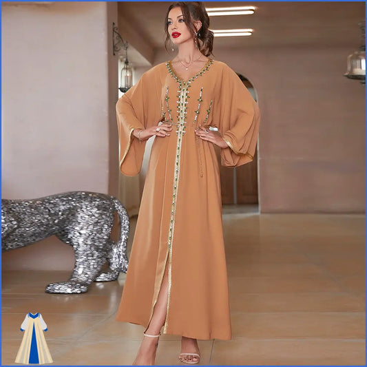 Robe Orientale Pour l'Aid